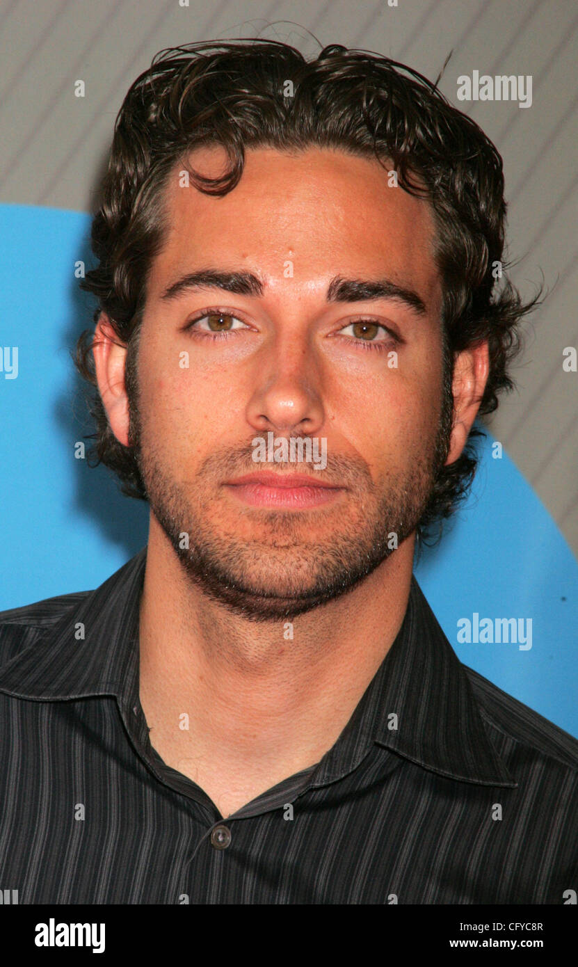 14 maggio 2007 - New York, NY, STATI UNITI D'AMERICA - Attore ZACHARY LEVI presso gli arrivi per la NBC Primetime 2007-2008 Anteprima iniziali per il detenuto presso la Radio City Music Hall. (Credito Immagine: © Nancy Kaszerman/ZUMA Press) Foto Stock