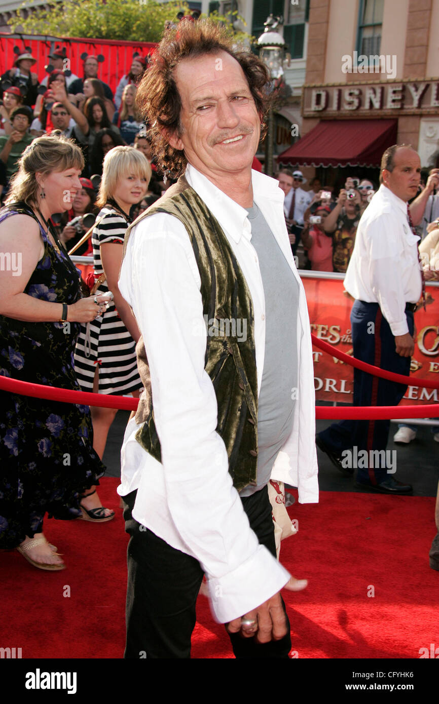 19 maggio 2007 - Anaheim, CA, Stati Uniti d'America - musicista Keith Richards dei Rolling Stones in prima mondiale di "Pirati dei Caraibi: Ai mondi fine" tenutasi presso il Disneyland di Anaheim. (Credito Immagine: © Lisa O'Connor/ZUMA Press) Foto Stock