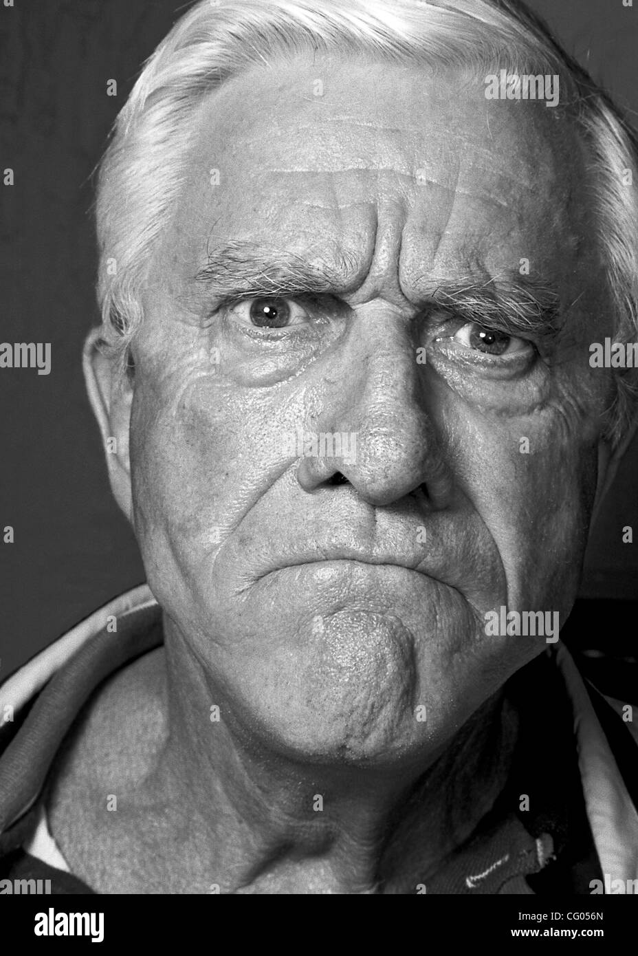 Giugno 11, 2007 - Miami, Florida, Stati Uniti d'America - Attore Leslie Nielsen fotografato in Miami, Forida. (Credito Immagine: © David Jacobs/ZUMA Press) Foto Stock