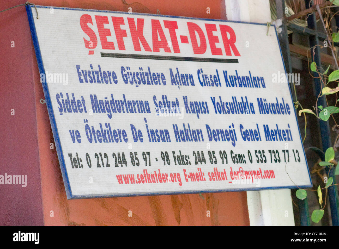 Sefkat-Der è una organizzazione di Hayrettin Bulan, una ONG che fornisce riparo e di cura per le persone in difficoltà (persone senzatetto, donne maltrattate, rifugiati e altri). Foto Stock