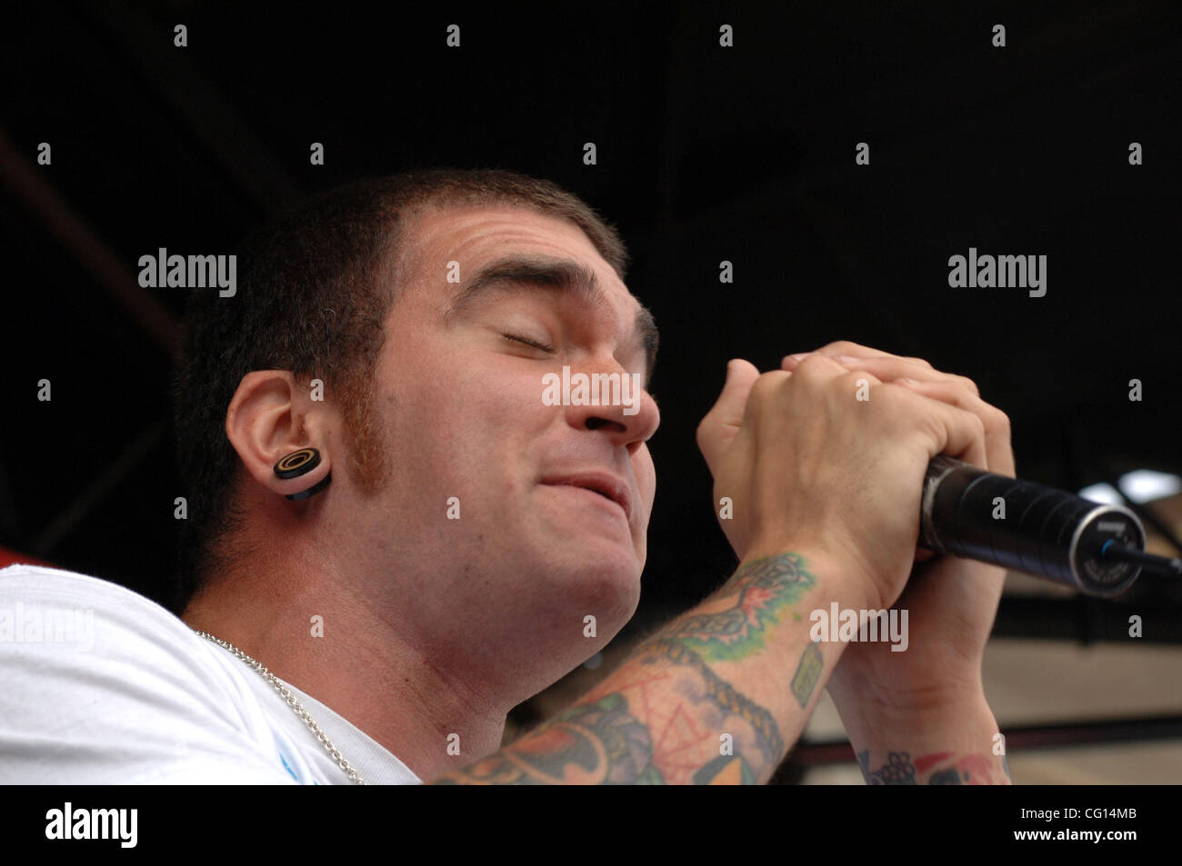 Jul 24, 2007 - Virginia Beach, VA, Stati Uniti d'America - Vans warped tour sul suo tredicesimo anno porta New Found Glory al Verizon Virginia Beach anfiteatro. (Credito Immagine: © Jeff Moore/ZUMA Press) Foto Stock