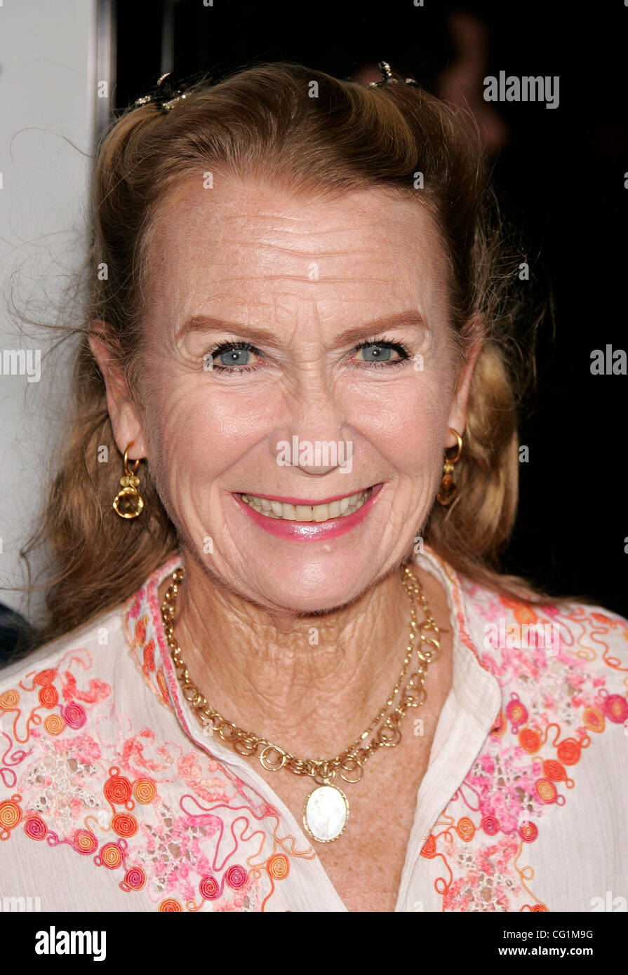 Agosto 22, 2007 - Beverly Hills, in California, Stati Uniti d'America - attrice JULIET MILLS al 'resurrecting il Champ' Los Angeles Premiere detenute al Samuel Goldwynl Teatro. (Credito Immagine: © Lisa O'Connor/ZUMA Press) Foto Stock