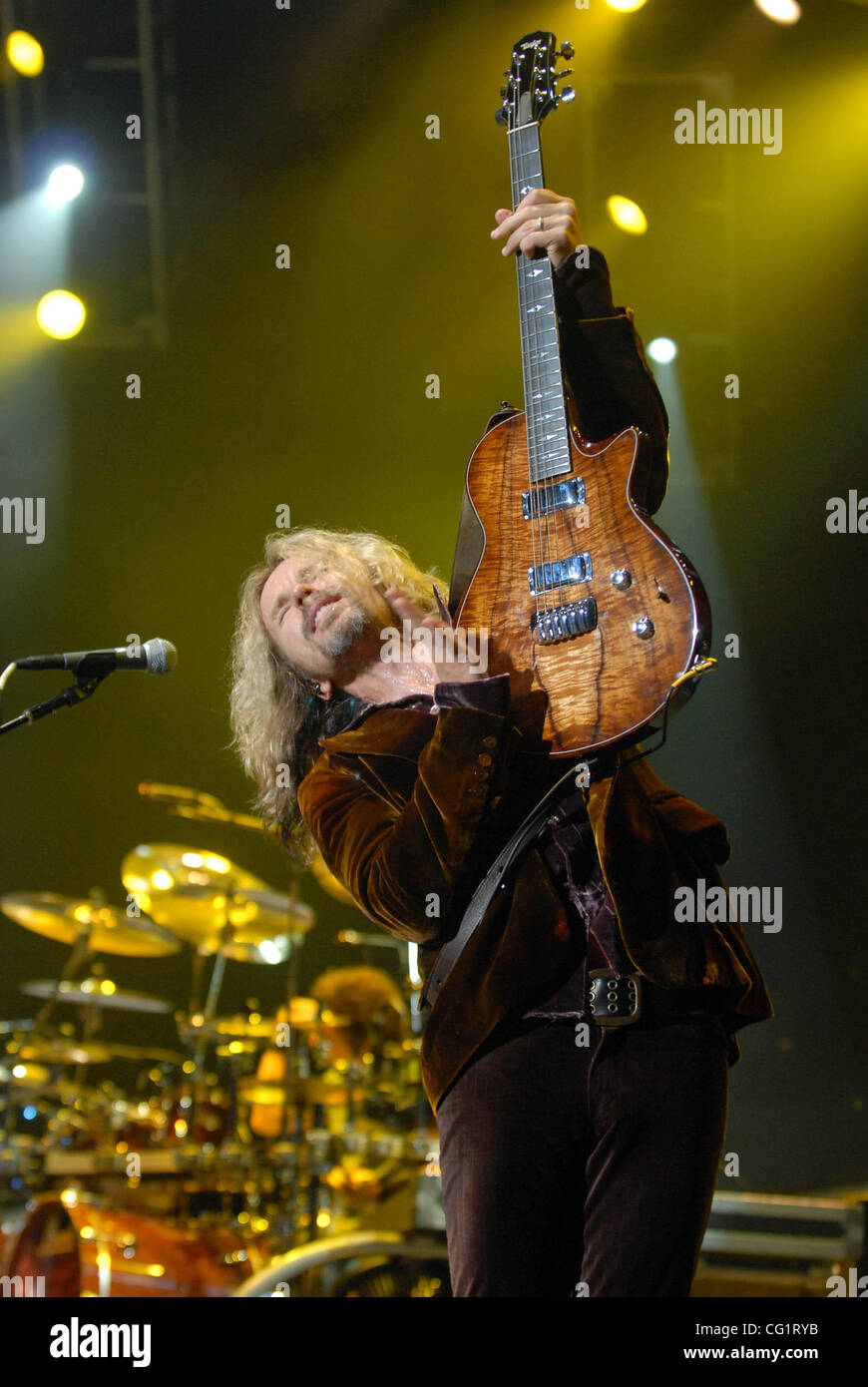 Agosto 27, 2007 - Raleigh, NC, Stati Uniti d'America - chitarrista TOMMY SHAW della band Styx suona dal vivo come vi tour 2007 fa tappa a Walnut Creek anfiteatro situato in Raleigh. Copyright 2007 Jason Moore. Credito: Jason Moore Foto Stock