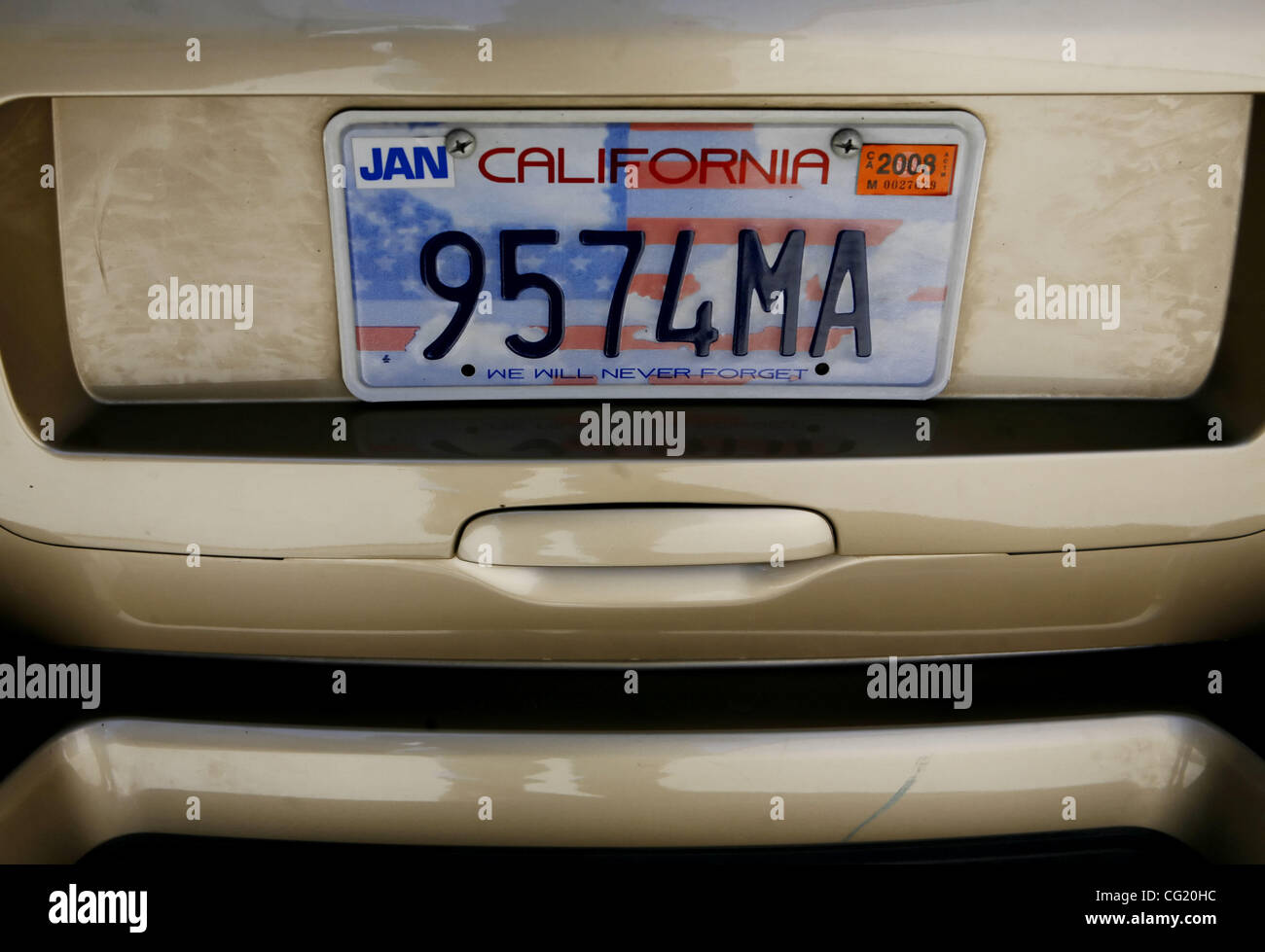 Janell Campbell's la targa che lei e suo marito ha ottenuto per la lotta contro il terrorismo, Venerdì 13 Luglio, 2007. Lo stato ha sollevato più di $ 7 milioni di euro ma poco è stato speso. La nuova legislazione, AB 587, propone di utilizzare il denaro per la formazione antiterrorismo. Sacramento Bee/ Brian Baer Foto Stock