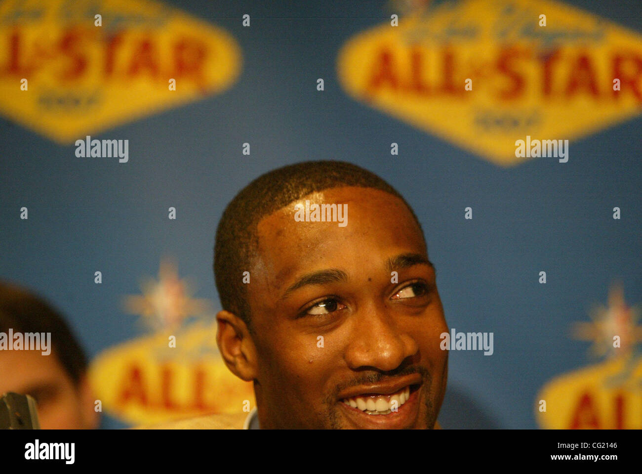 LEDE -- Gilbert Arenas da Washington parla di media durante l premere avalibility al Palms Hotel, 16 febbraio 2007. Sacramento Bee Fotografia di Bryan Patrick Foto Stock