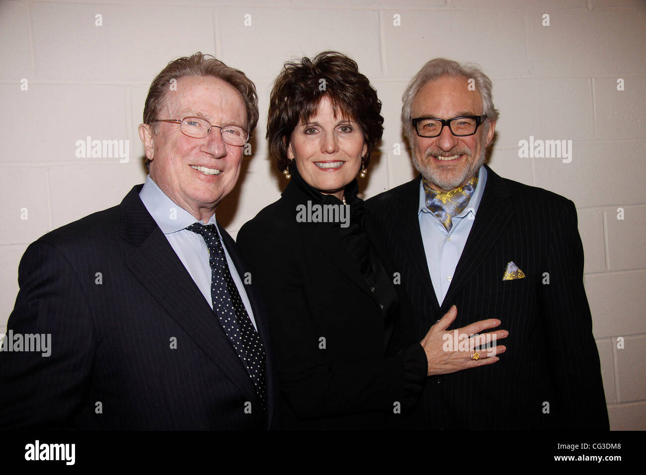 George Hearn, Lucie Arnaz e Timothy Jerome apertura notturna del Off-Broadway produzione di 'Dracula' presso il Piccolo Teatro Shubert - Dietro le quinte di New York City, Stati Uniti d'America - 05.01.11 Foto Stock