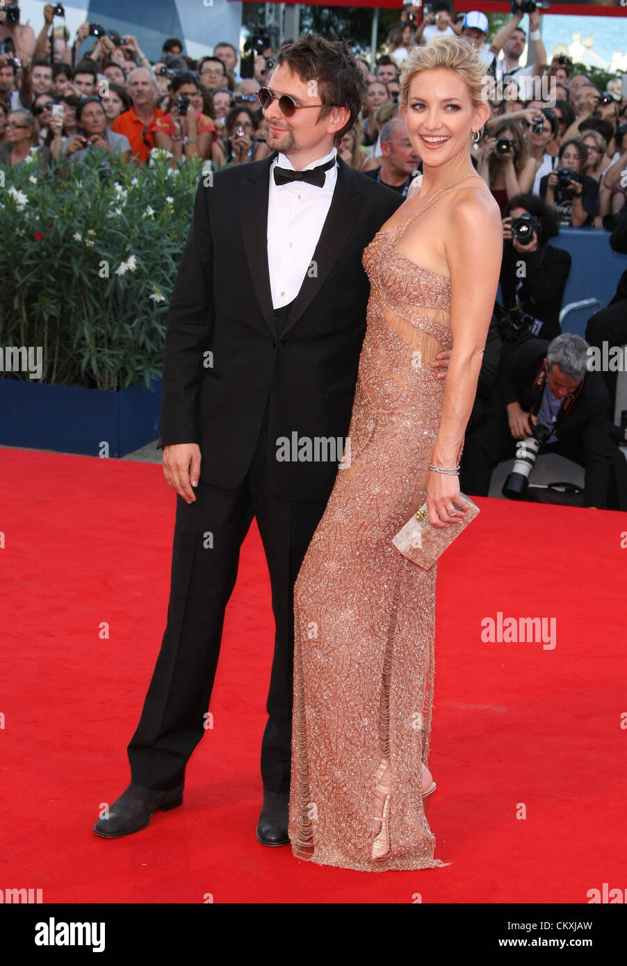 MATTHEW Bellamy e Kate Hudson il riluttante fondamentaliste. PREMIERE. 69ESIMO FESTIVAL DEL CINEMA DI VENEZIA Venezia Italia 29 Agosto 2012 Foto Stock