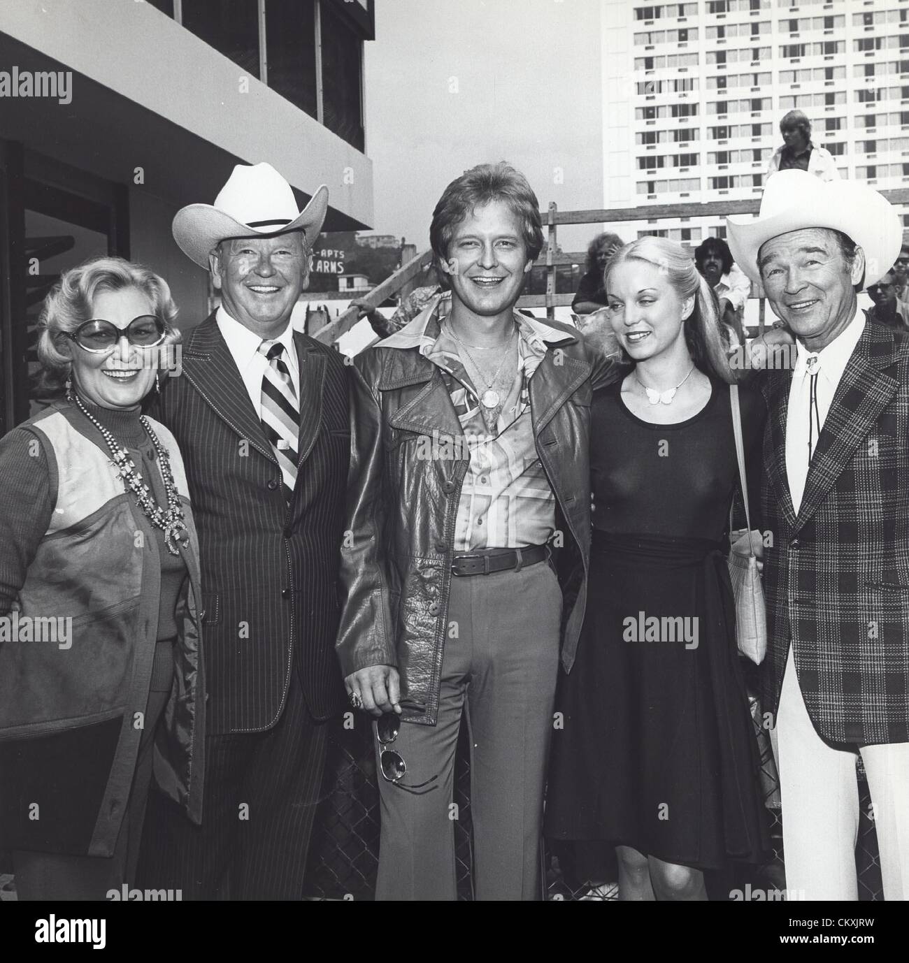 ROY ROGERS con Bonnie Allen , Rex Allen , Rex Allen Jr e Judy Jr.Allen fornita da foto, inc.(Immagine di credito: Â© fornito dal mondo foto, Inc/Globe foto/ZUMAPRESS.com) Foto Stock