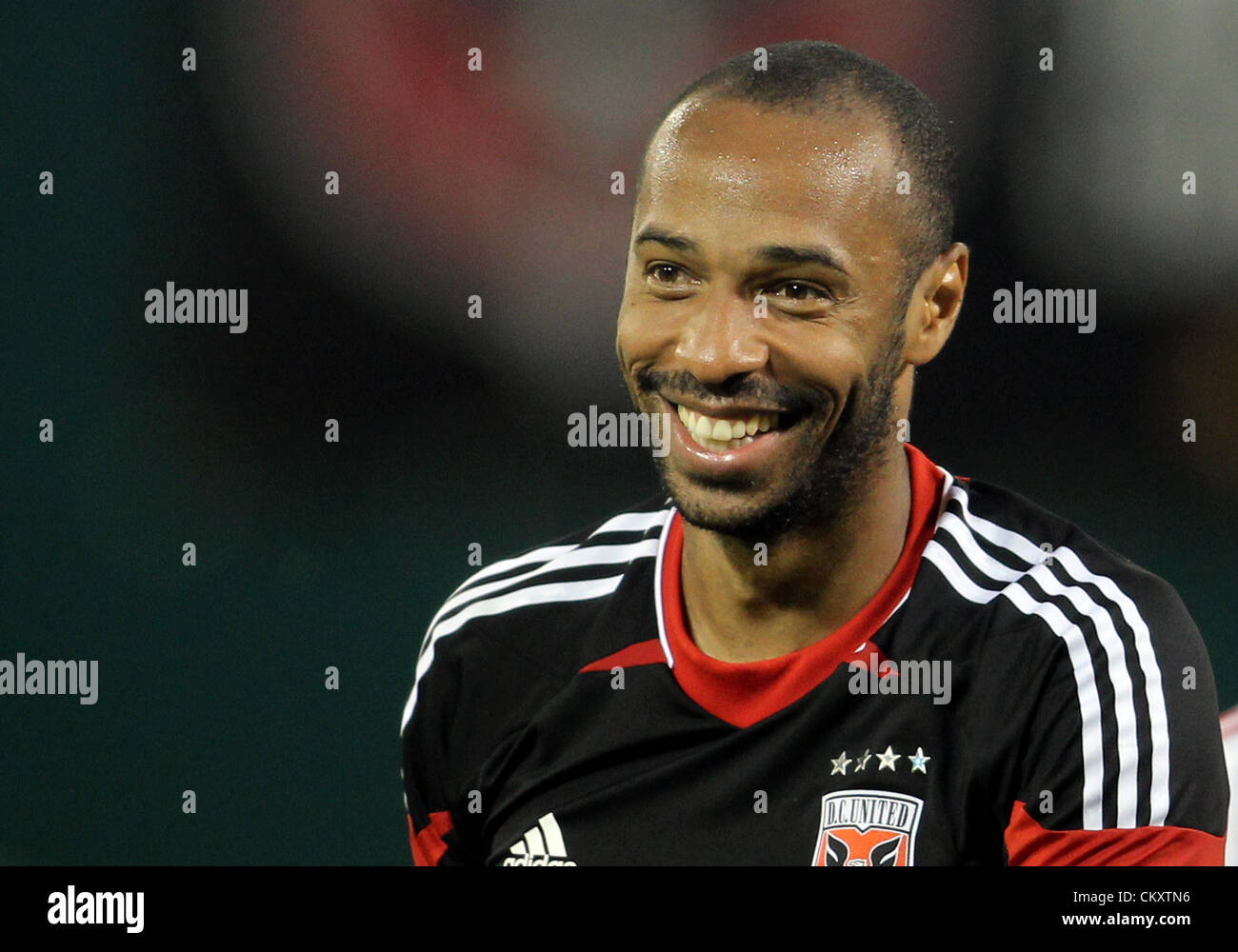 29.08.2012. Washinton, DC. Thierry Henry (14) dei New York Red Bulls alla fine di una sequenza di lunghezza massima MLS match contro DC uniti a RFK Stadium di Washington DC. Il gioco si è conclusa con un pareggio (2-2). Foto Stock