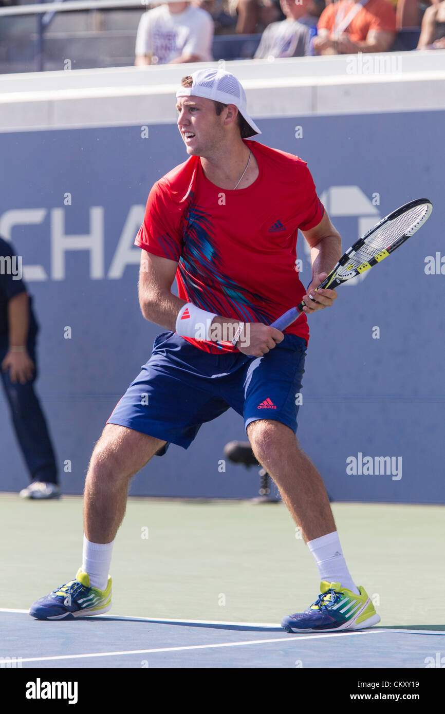 New York, Stati Uniti d'America. Il 30 agosto 2012. Jack calzino (USA) competono al 2012 US Open Tennis Tournament Flushing, New York. Stati Uniti d'America. Il 30 agosto. Foto Stock