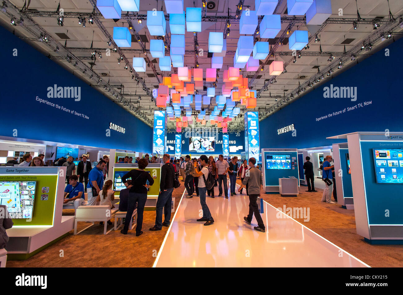 Samsung stand al IFA consumer electronics Show di Berlino, Germania Foto Stock