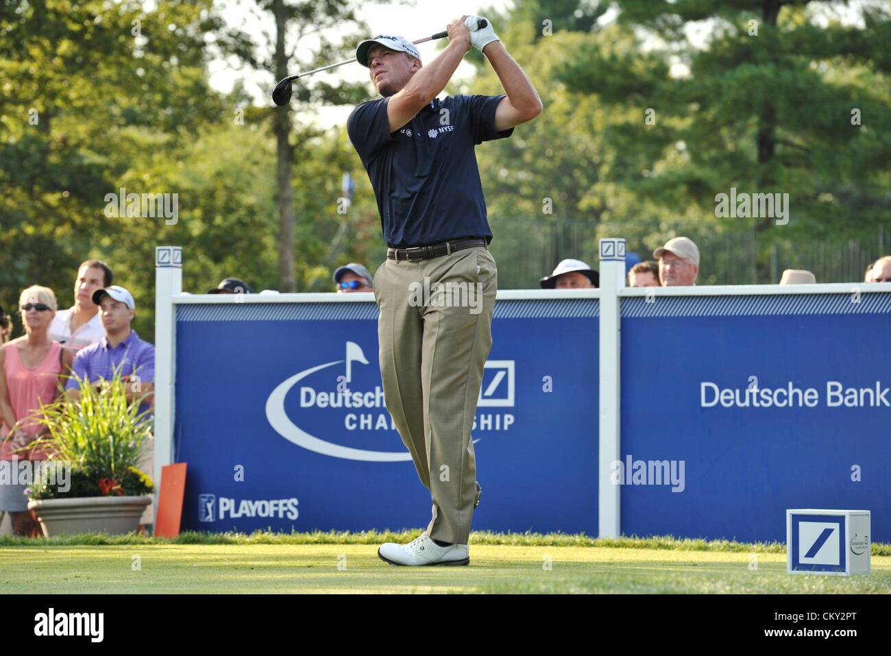 31.08.2012. Norton, Boston, Stati Uniti d'America. Steve Stricker sua una bella unità di apertura al primo round del campionato della banca di Deutsche a TPC Boston di Norton, MA Foto Stock