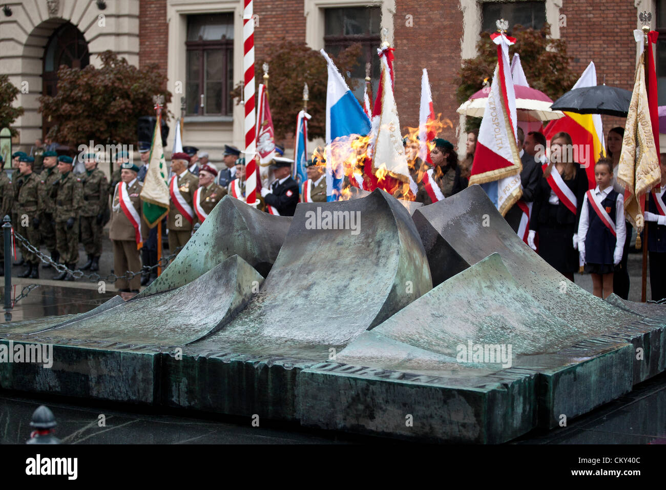 Settembre 01, 2012. Cracow Polonia - 73anniversario dell inizio della Seconda Guerra Mondiale. L'inizio della guerra è generalmente ritenuta 1 settembre 1939, inizio con il tedesco invasione della Polonia. La Gran Bretagna e la Francia dichiara guerra alla Germania due giorni più tardi. Foto Stock