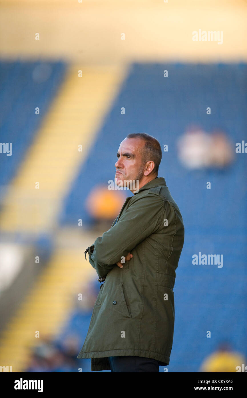 Oxford, Regno Unito. 5 settembre 2012. Paolo Di Canio prima della Johnstones Paint Trophy sezione meridionale Primo Round gioco tra Oxford Regno e la città di Swindon dal Kassam Stadium. Foto Stock