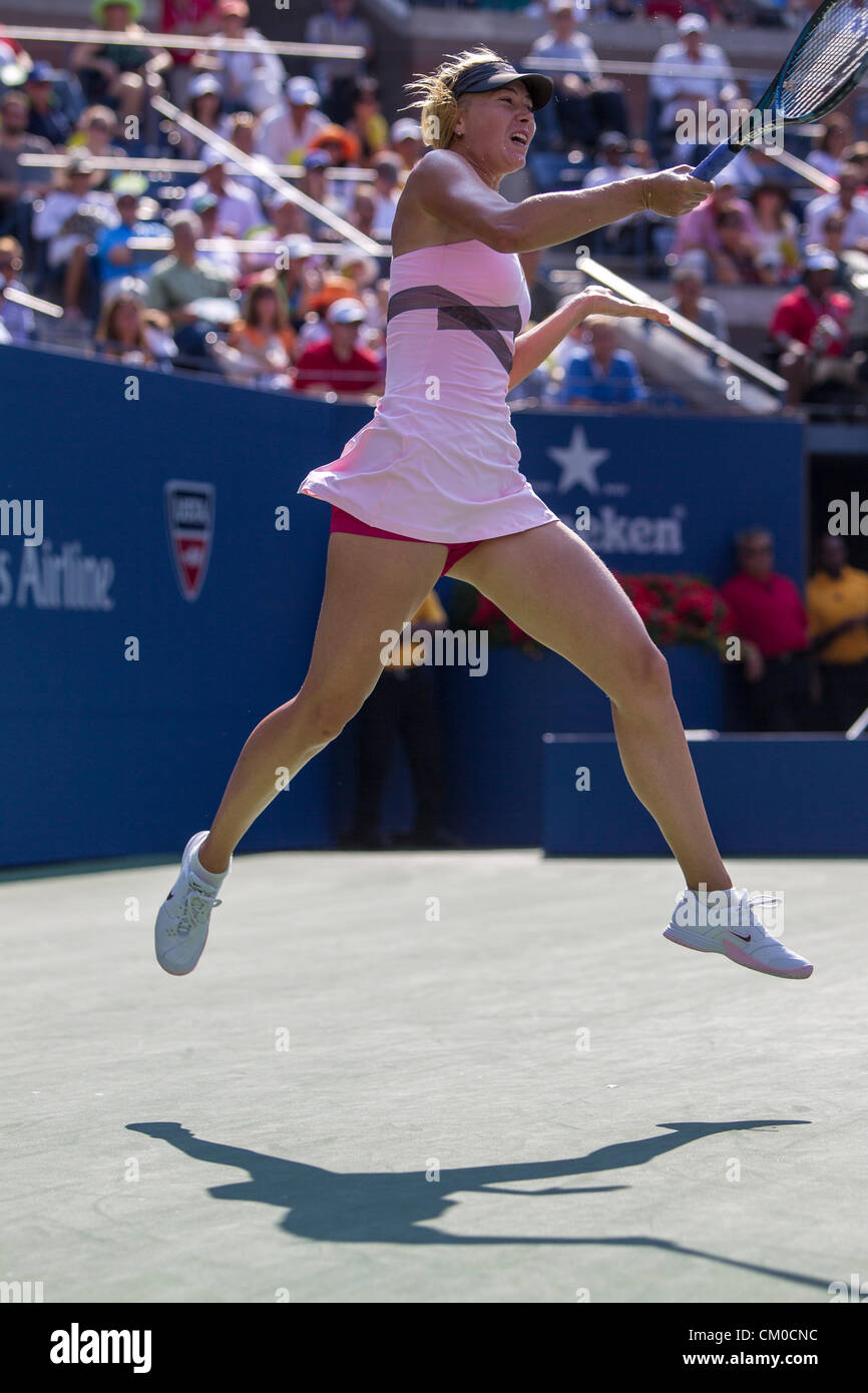 New York, Stati Uniti d'America. Il 7 settembre 2012. Maria Sharapova (RUS) competere nel femminile semifinali al 2012 US Open Tennis Tournament Flushing, New York. Stati Uniti d'America. Foto Stock