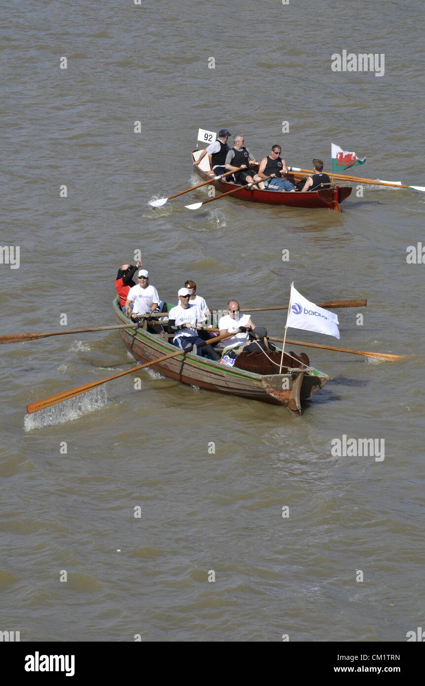 Il grande fiume gara è un annuale gara di canottaggio a Londra il fiume Tamigi, talvolta noto come Londra'sRiver Marathon. Il corso è una estenuante 21 miglia. La gara sarà in esecuzione a monte dal Dockla Foto Stock