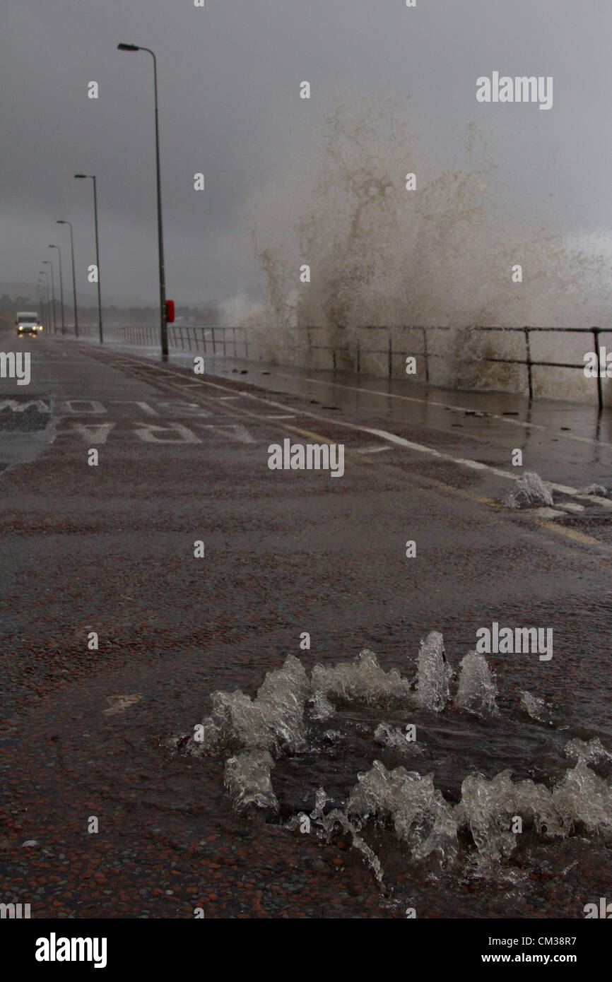 Il Galles del Nord, Regno Unito, 24 settembre 2012. Il pendolamento scarichi e mareggiate a Colwyn Bay. Foto Stock