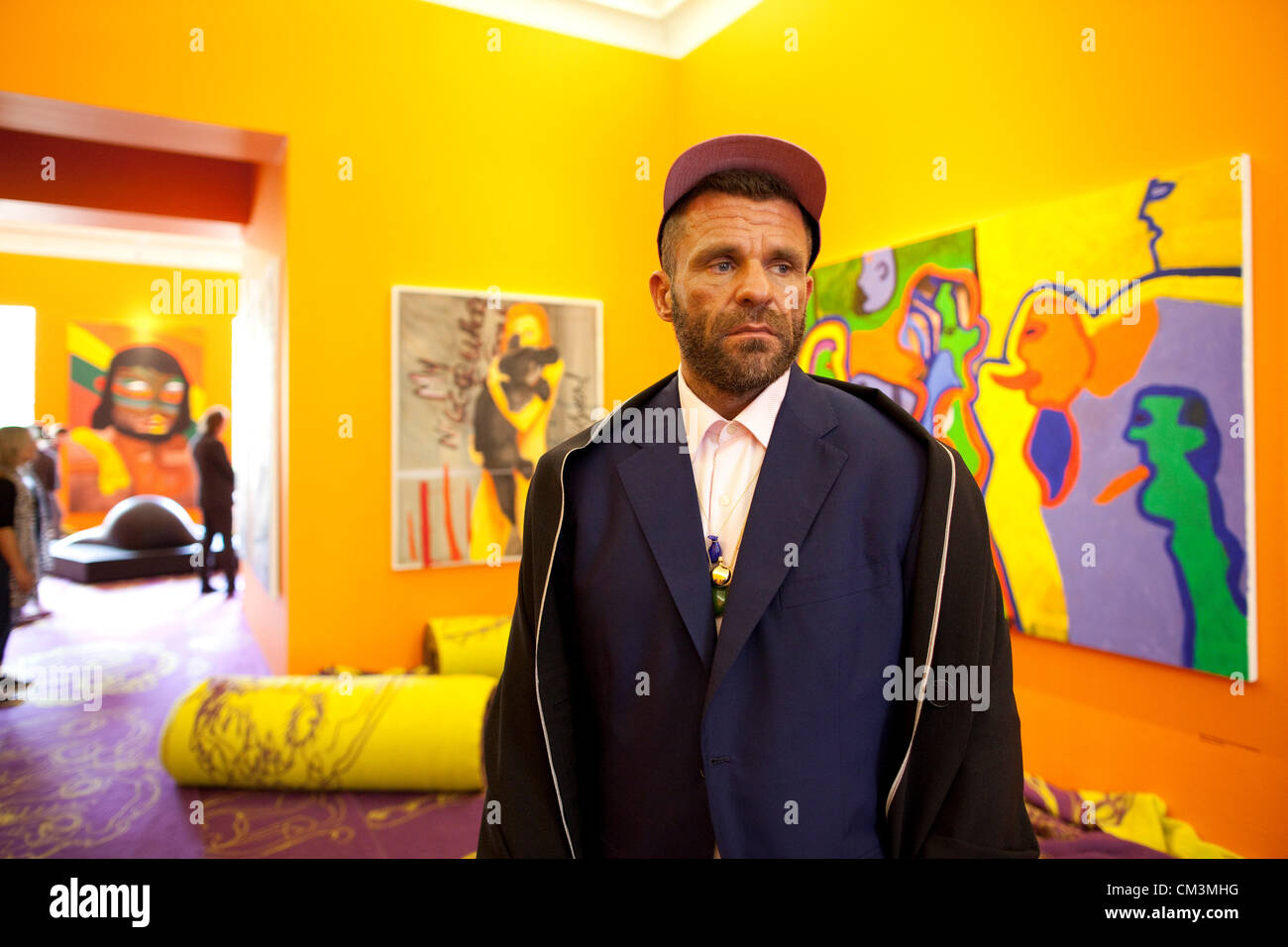 Bjarne Melgaard presso la sua mostra "Una casa a morire nell' da Bjarne Melgaard, presso l'Institute of Contemporary Arts di Londra, Inghilterra, Regno Unito Foto Stock