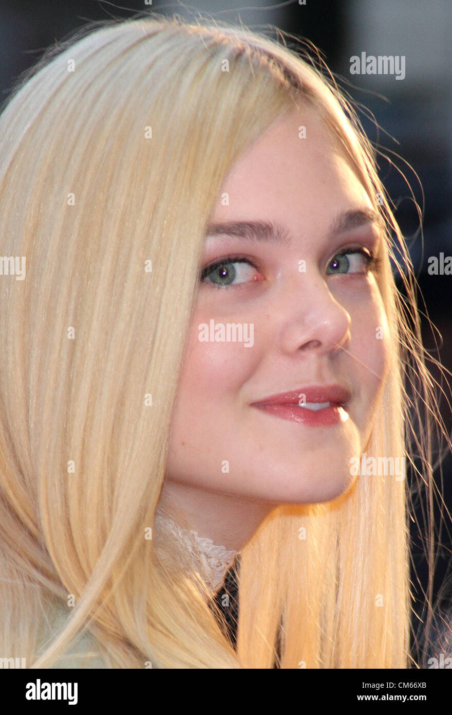 Elle Fanning al BFI London Film Festival screening di 'lo zenzero e Rosa' ' a l'Odeon West End di Londra il 13 ottobre 2012 Foto di Keith Mayhew Foto Stock