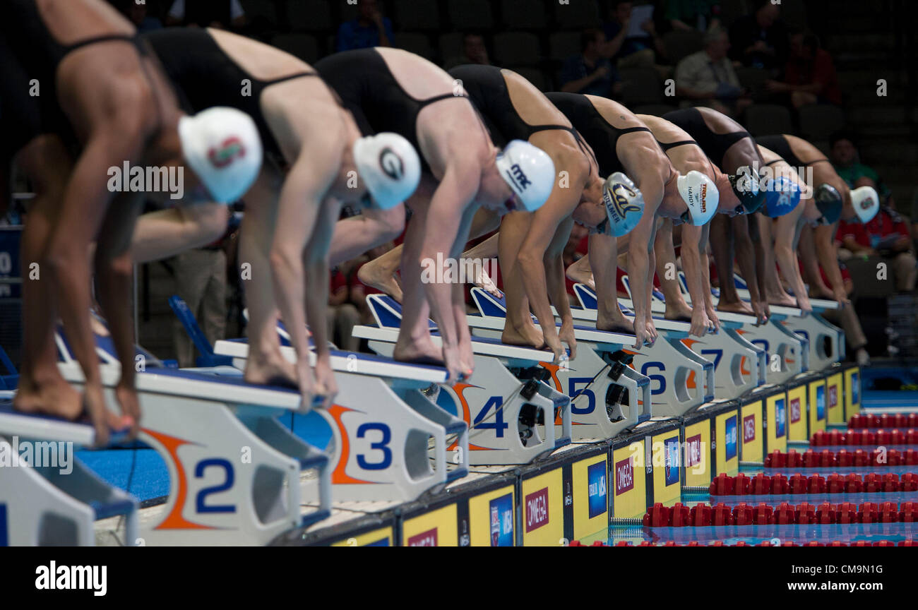 100 meter freestyle immagini e fotografie stock ad alta risoluzione - Alamy