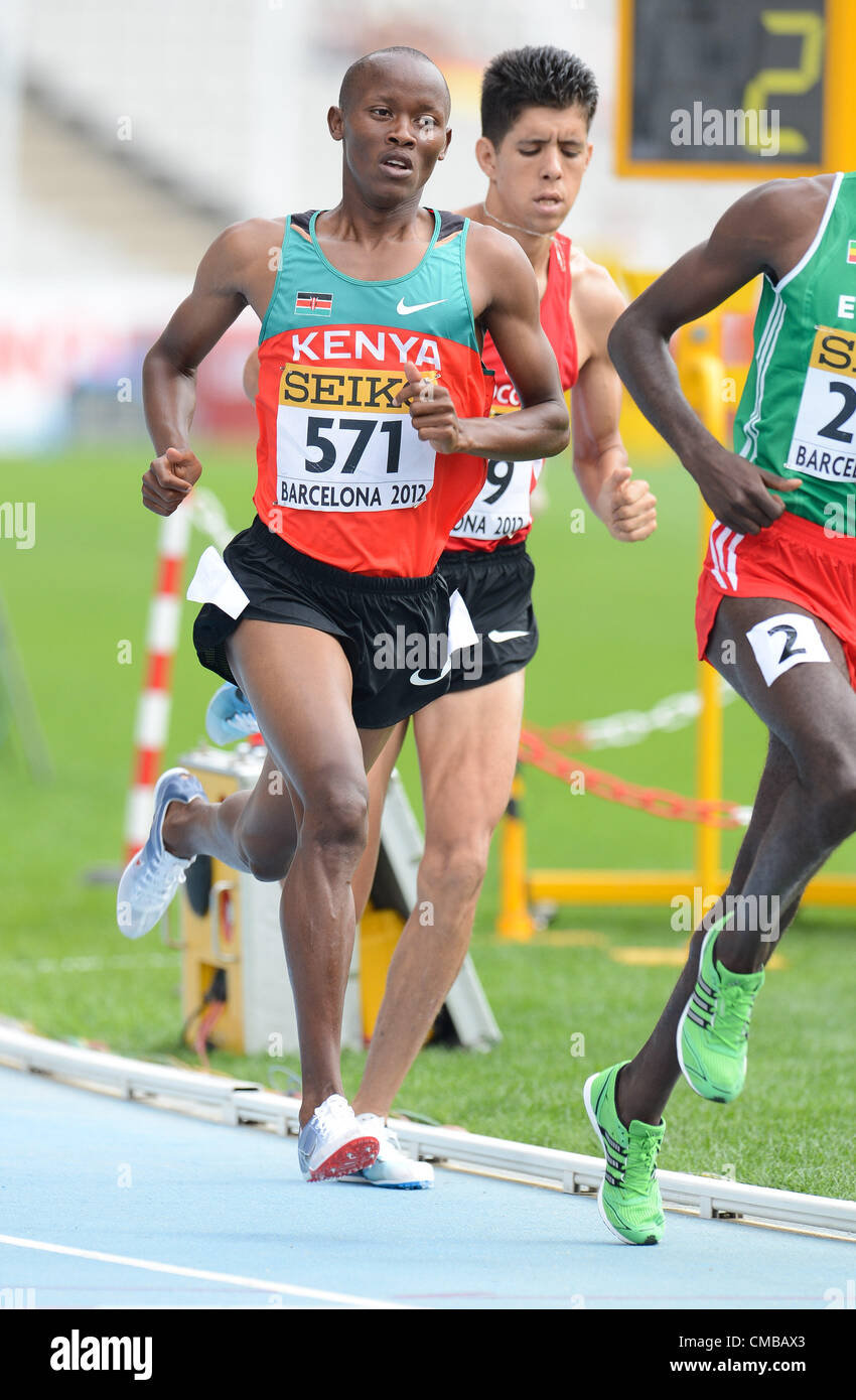 Barcellona, Spagna: martedì 10 luglio 2012, Dominic Mutuku Mutili del Kenya nella mens 1500m durante la sessione mattutina del Giorno 1 dell'IAAF World Junior campionati a Estadi Olimpic de Montjuic. Foto di Roger Sedres/ImageSA Foto Stock