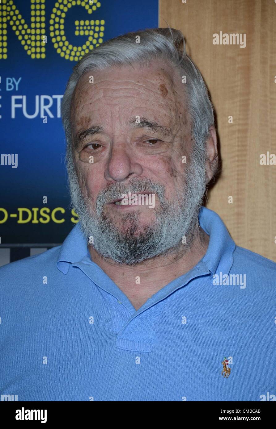 Stephen Sondheim a in-store per aspetto allegramente abbiamo rotolo lungo: 2012 bis! Cast registrazione evento Barnes and Noble Book Store, New York, NY Luglio 10, 2012. Foto di: Derek Storm/Everett Collection Foto Stock