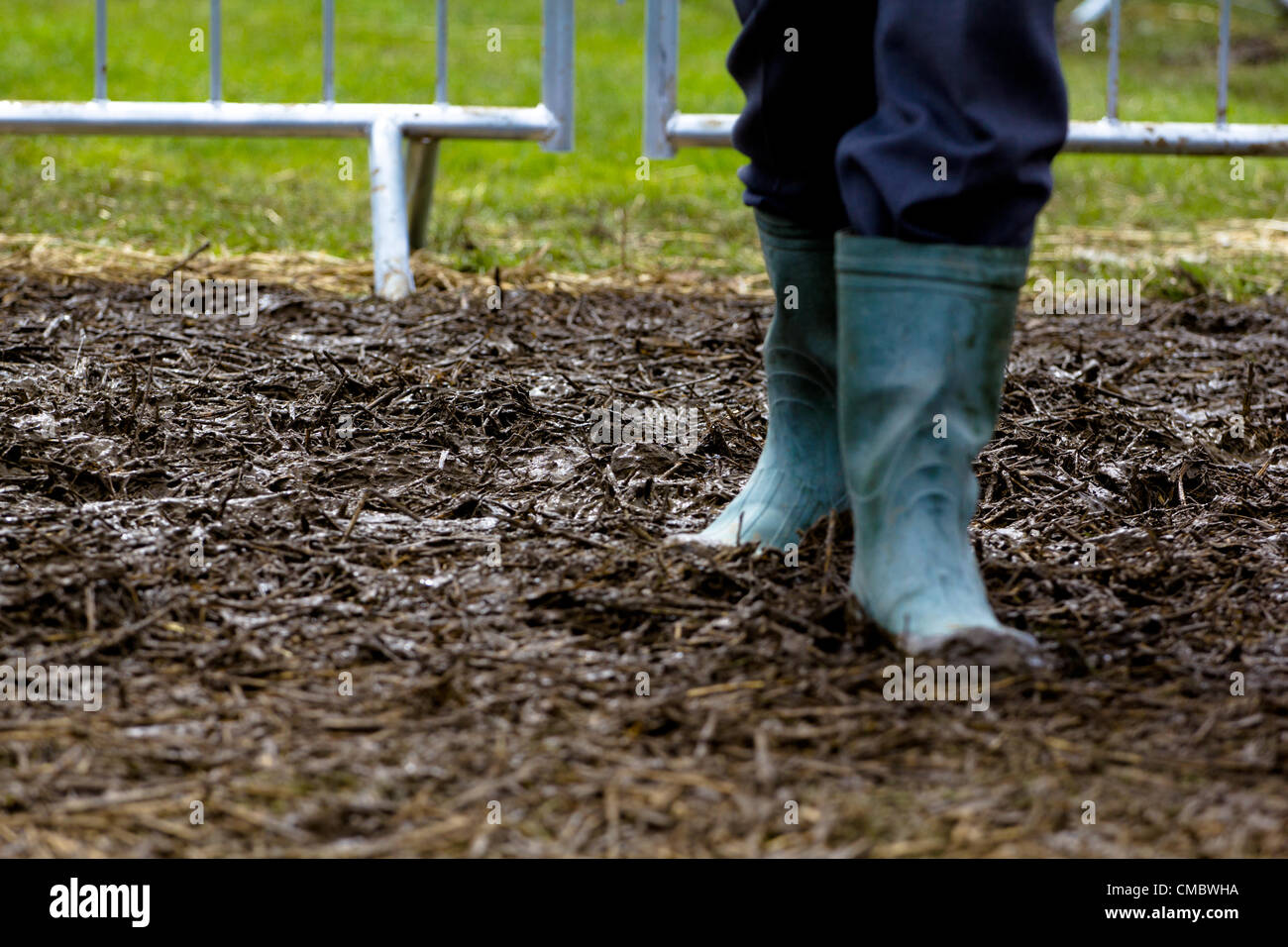 LONDON, Regno Unito - luglio 13:la contea del Kent visualizza viene annullato per la prima volta in assoluto a causa di avverse condizioni climatiche in Maidstone, Regno Unito sulla luglio 13, 2012 in Maidstone, Regno Unito Foto Stock