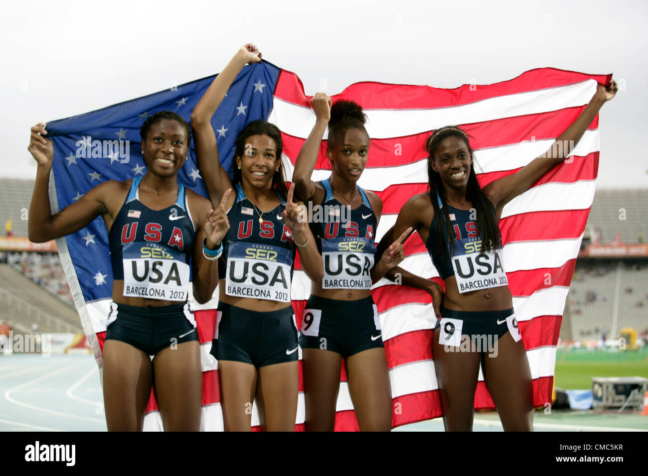 15.07.2012 Barcelona, Spagna. 4x400 metri relè Womens finale Team USA Erika RUCKER, Olivia EKPONE, Kendall BAISDEN e Ashley Spencer vincere medaglie d oro al giorno sei della IAAF Junior World Championships dal Montjuic Olympic Stadium di Barcellona. Foto Stock