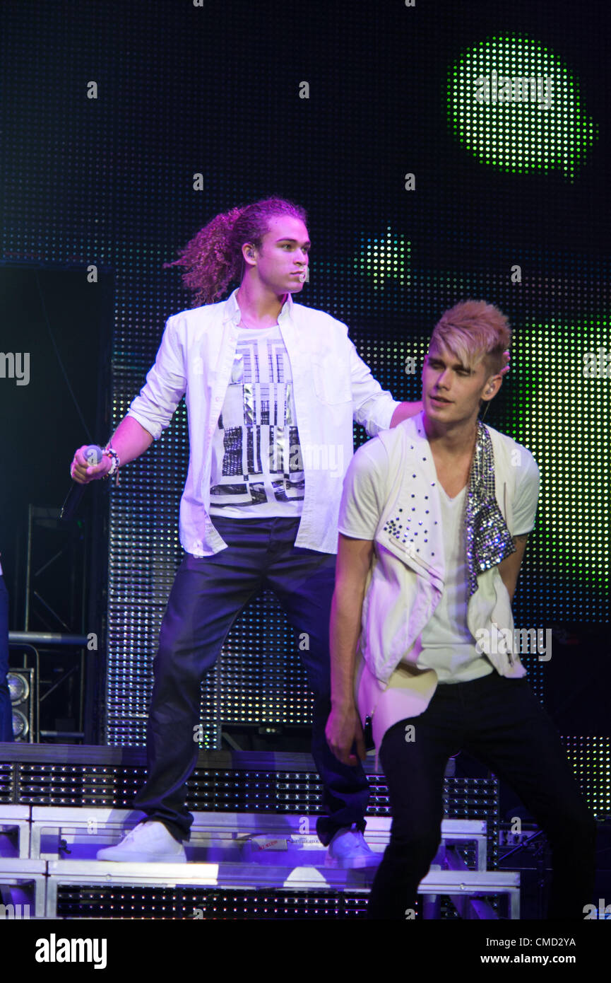 Sacramento, CA - 21 Luglio: American Idol contestants eseguire in American Idol Live Tour 2012 a Power Balance Pavilion a Sacramento, la California il 20 Luglio 2012 Foto Stock