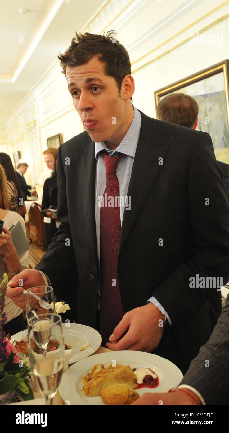 29 maggio 2012 - Si tratta di un nuovo-Ã®ã £ã ã°Ã¥Ã¢Ã, Russia - Maggio29,2012. 2012 Hockey su ghiaccio campione del mondo Evgeni Malkin Novo-Ogarevo al Presidente russo's residence reception per festeggiare il titolo di campione. (Credito Immagine: © PhotoXpress/ZUMAPRESS.com) Foto Stock