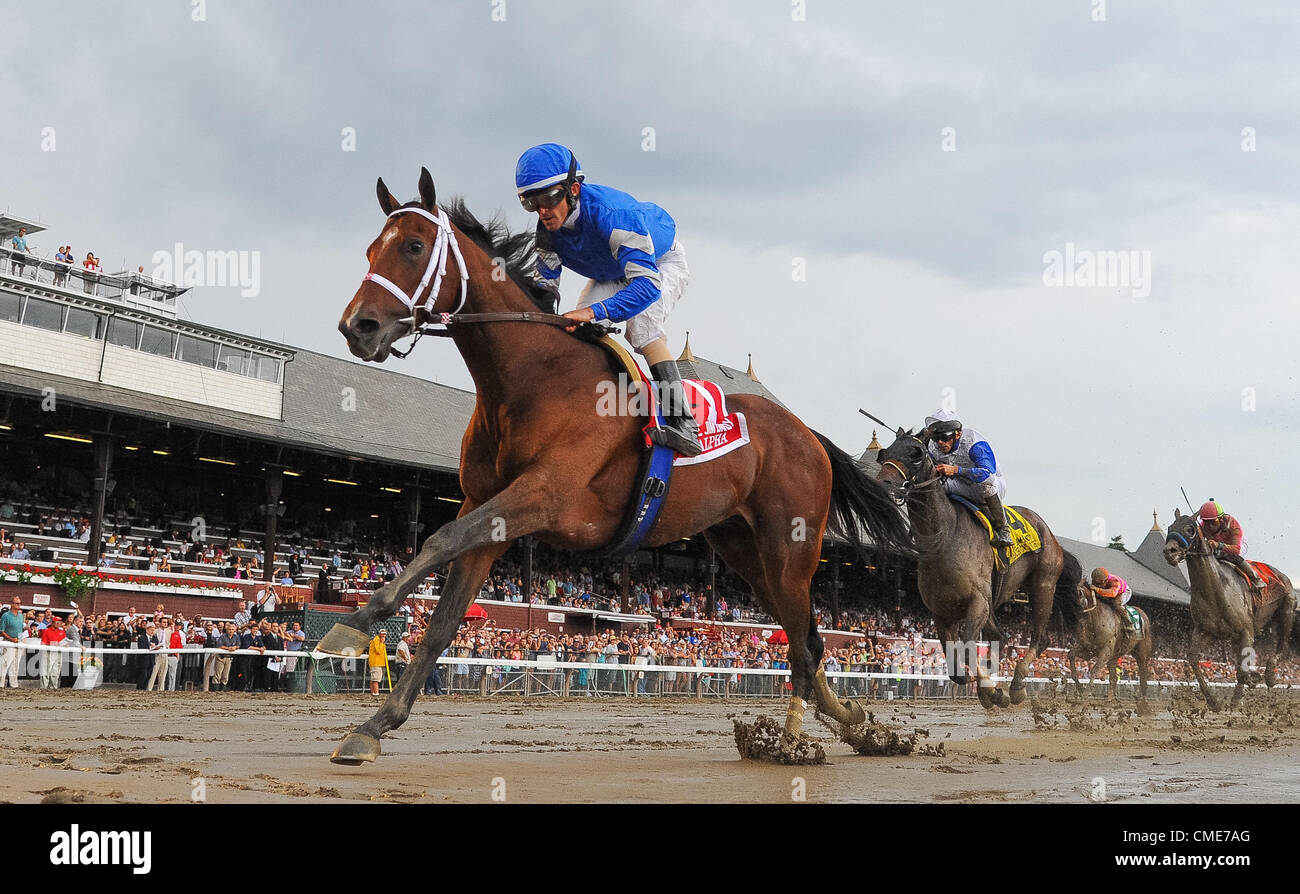 Luglio 28, 2012 - Saratoga Springs, New York, Stati Uniti - Alpha, con jockey RAMON DOMINGUEZ in ferri da stiro, vince la Jim Dandy di Jim Dandy giorno a Saratoga Race Course. (Credito Immagine: © Scott Serio/eclipse/ZUMAPRESS.com) Foto Stock