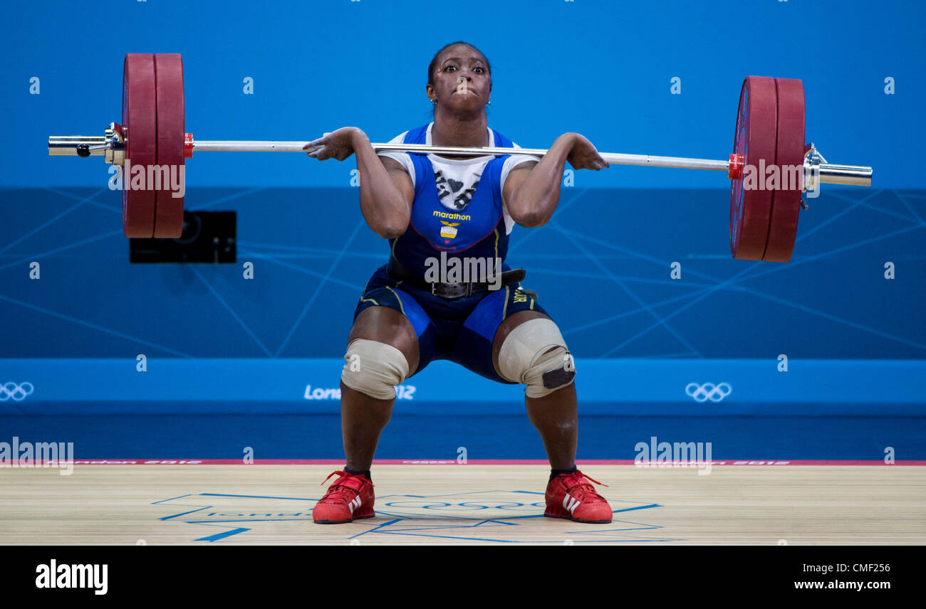 1 agosto 2012 - Londra, Inghilterra, Regno Unito - Ghada Hassine (TUN) tenta di sollevare 120 kg donna pesi nelle Olimpiadi di Londra 20120 al Aquatics Centre il Agosto 01, 2012 a Londra, Regno Unito. (Immagine di credito: credito: Paolo Kitagaki Jr./ZUMAPRESS.com/Alamy Live News) Foto Stock