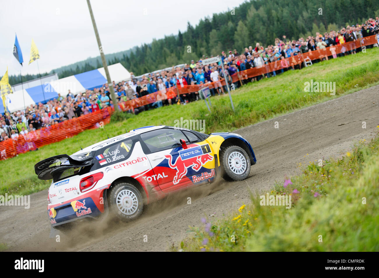 JYVÄSKYLÄ, Finlandia - 4 Agosto: Sébastien Loeb di Francia e Daniel Elena del Monaco competere nel loro Citroen Total World Rally Team Citroen DS3 WRC durante il giorno 3 del WRC Rally Finlandia il 4 agosto 2012 a Jyväskylä, Finlandia Foto Stock