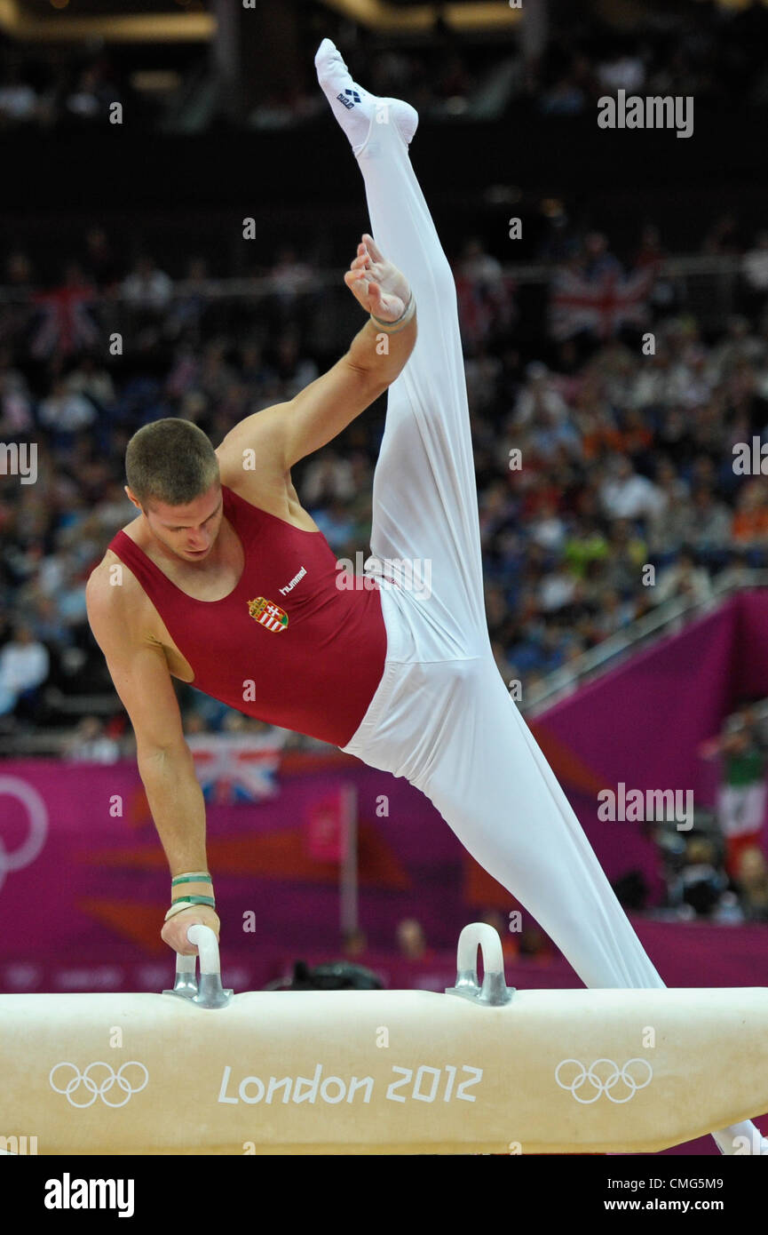 05.08.2012. Londra, Inghilterra. Giochi Olimpici di Londra 2012. La ginnastica dei singoli apparecchi finali North Greenwich Arena . T Krisztian BERKI di Ungheria vincitore della medaglia di oro sul cavallo Pomell Foto Stock