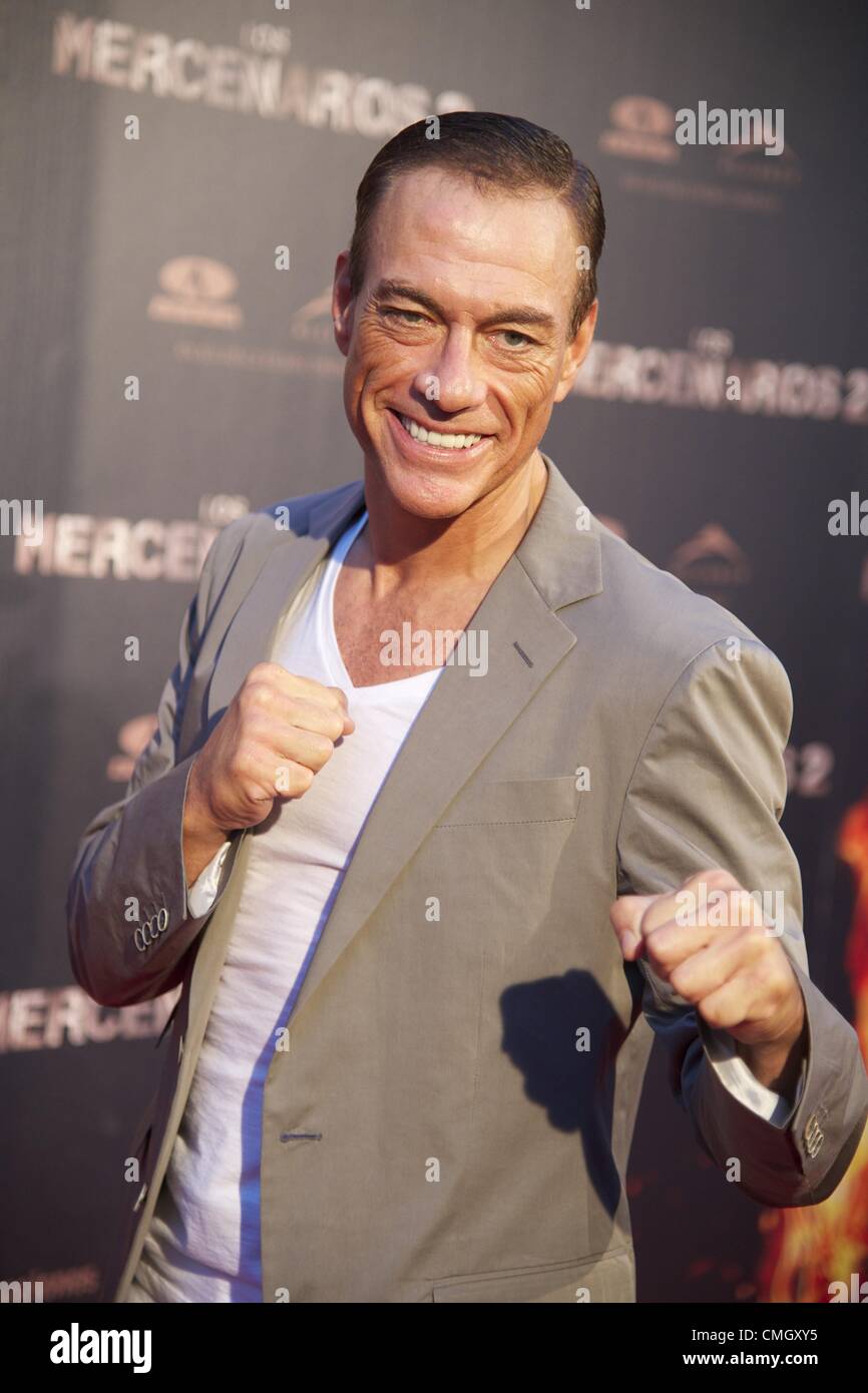 Agosto 8, 2012 - Madrid, Spagna - attore belga Jean Claude Van Damme assiste "le parti soggette a usura 2' premiere a Callao cinema di Madrid (credito Immagine: © Jack Abuin/ZUMAPRESS.com) Foto Stock