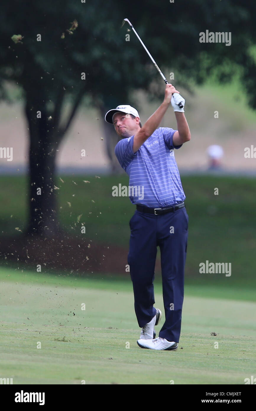 18.08.2012. Greensboro, Nord Carolina, Stati Uniti d'America. Tim Clark durante il terzo round azione al Wyndham Championship torneo al Sedgefield Country Club di Greensboro, Nord Carolina. Sergio Garcia porta andando in giro finale. Foto Stock