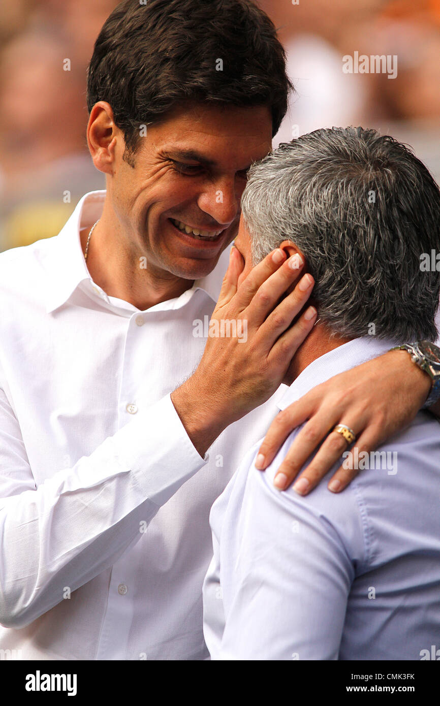19/08/2012 - Spagna Football, La Liga / Giornata 1 - Real Madrid vs Valencia CF - Pellegrino e Mourinho sorriso salute Foto Stock
