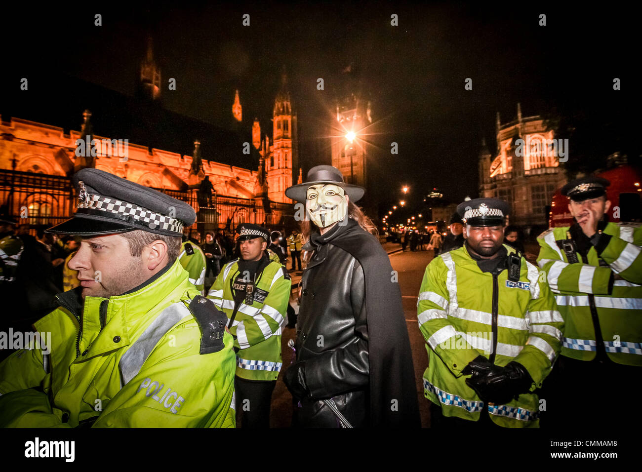 Londra, Regno Unito. 5 novembre 2013. "Maschera illion Marzo" protesta in London Credit: Guy Corbishley/Alamy Live News Foto Stock