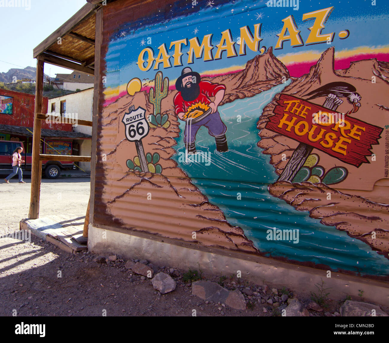 Oatman, Arizona, un tipico ex città mineraria in America West situato lungo la storica strada 66, ora una destinazione turistica. Foto Stock