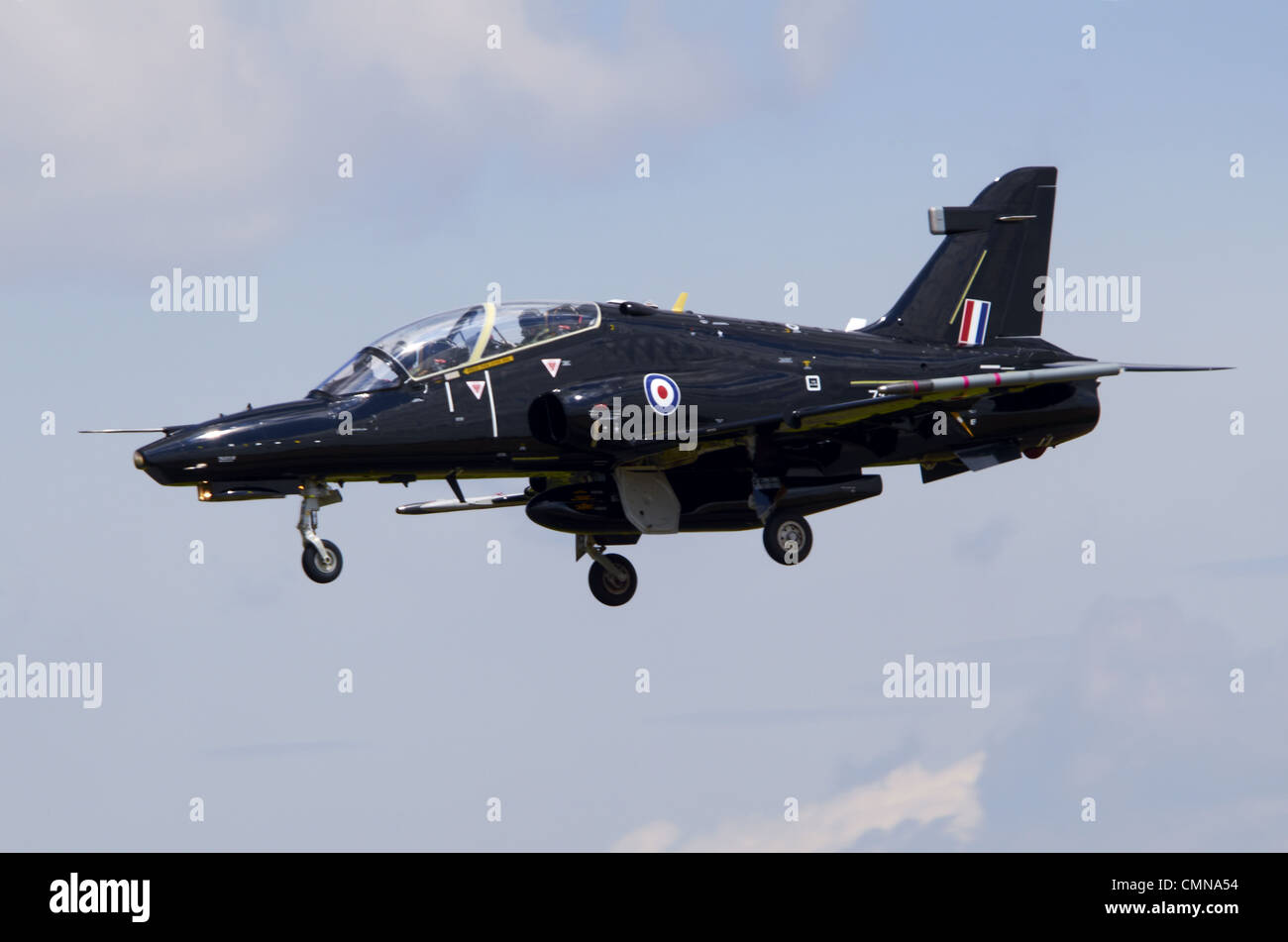 BAe Systems Hawk T2 azionato dalla RAF sull approccio finale per lo sbarco a RAF Fairford Foto Stock