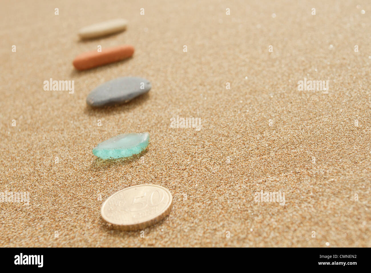 Social media concetto utilizzando i ciottoli sulla spiaggia Foto Stock