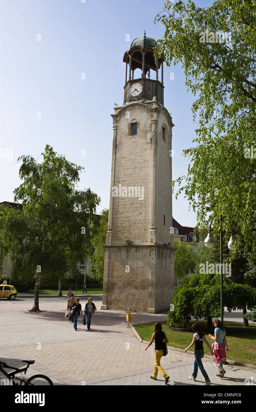 Torre dell'orologio in legno d'epoca, Razgrad, Bulgaria nord-orientale Foto Stock