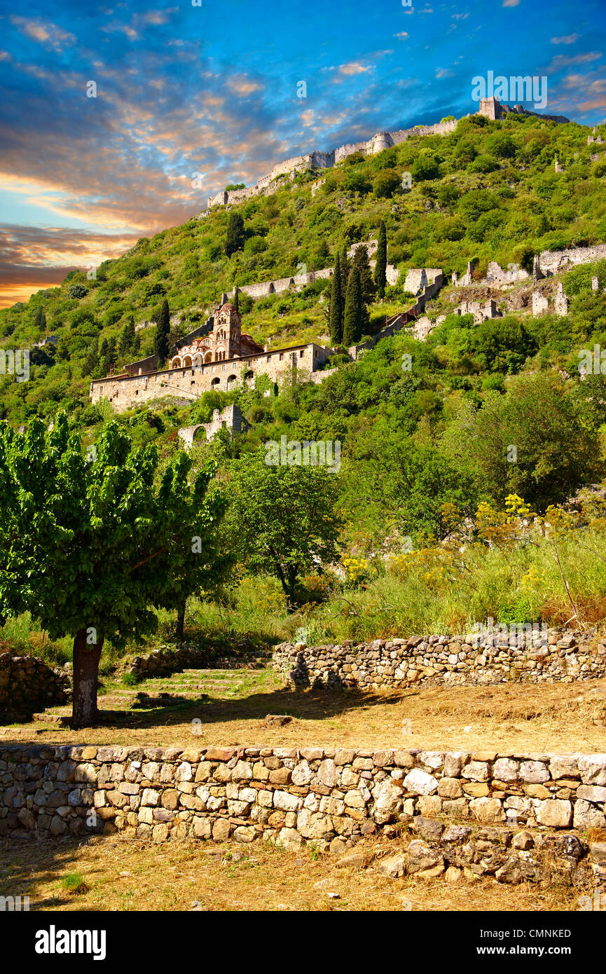 Mistra Peloponneso bizantino città fortificata, Grecia. Un sito Patrimonio Mondiale dell'UNESCO Foto Stock