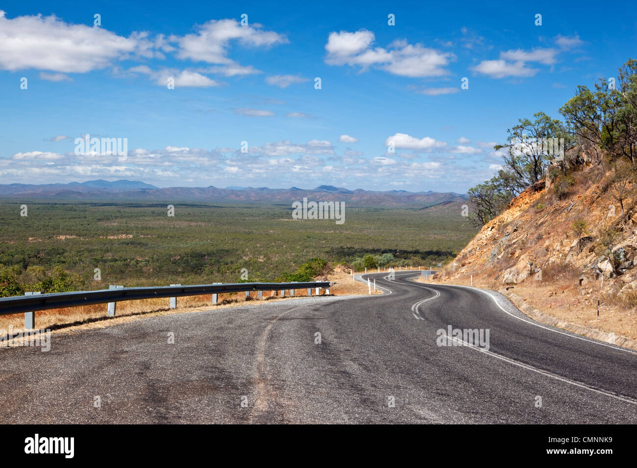 Vista lungo la penisola di strada di sviluppo a Desailly gamma lookout, vicino a Cooktown, Queensland, Australia Foto Stock