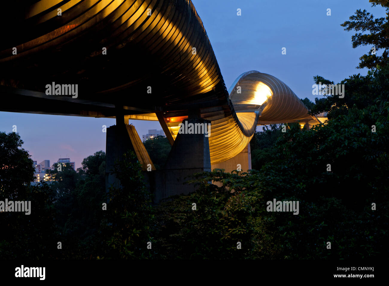 Bella onde Henderson Ponte a Singapore Foto Stock