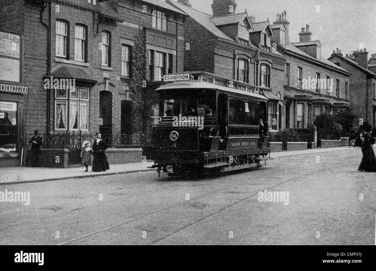 Tram, Newhampton Road East, Wolverhampton, 1902. Un inizio di Wolverhampton Corporation single-decker auto tram (n. 4) su Foto Stock