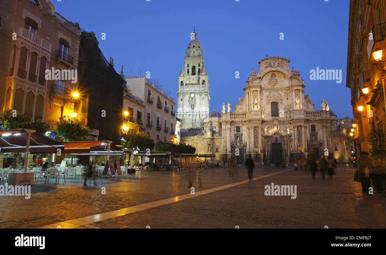 Murcia di notte, Spagna Foto Stock