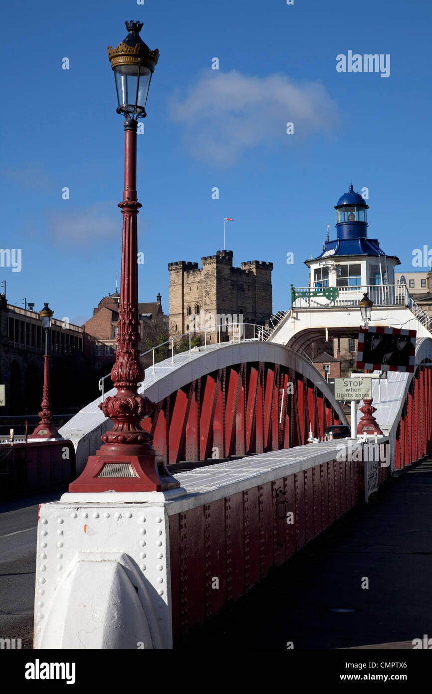 Ponte girevole e il Castello, Newcastle upon Tyne Foto Stock