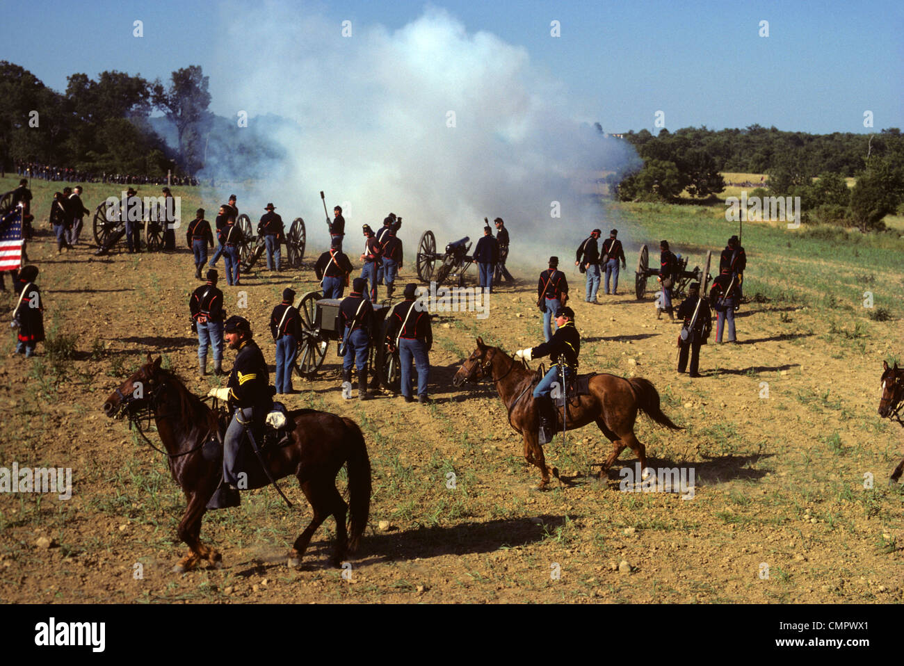 Degli anni Ottanta LA GUERRA CIVILE AMERICANA RIEVOCAZIONE 1863 Battaglia di Gettysburg in Pennsylvania USA soldati di Cavalleria e Artiglieria Foto Stock