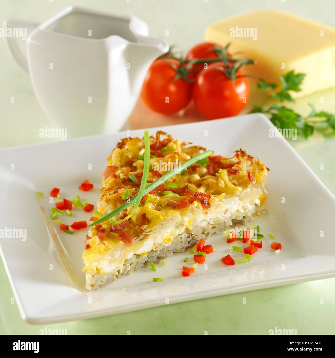 Torta di patate con verdure Foto Stock